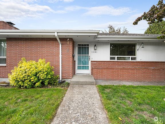 3rd image of 1101 N 7th Avenue