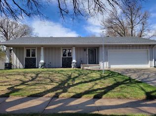3255 Cheyenne Blvd, Sioux City, IA 51104