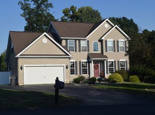 2 Steamboat Lndg, Waterford, NY 12188