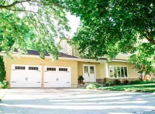 2011 Brookside Dr, Albert Lea, MN 56007