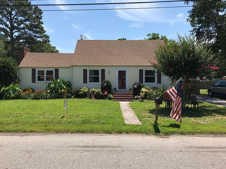 1st image of 6 Maurice Ave