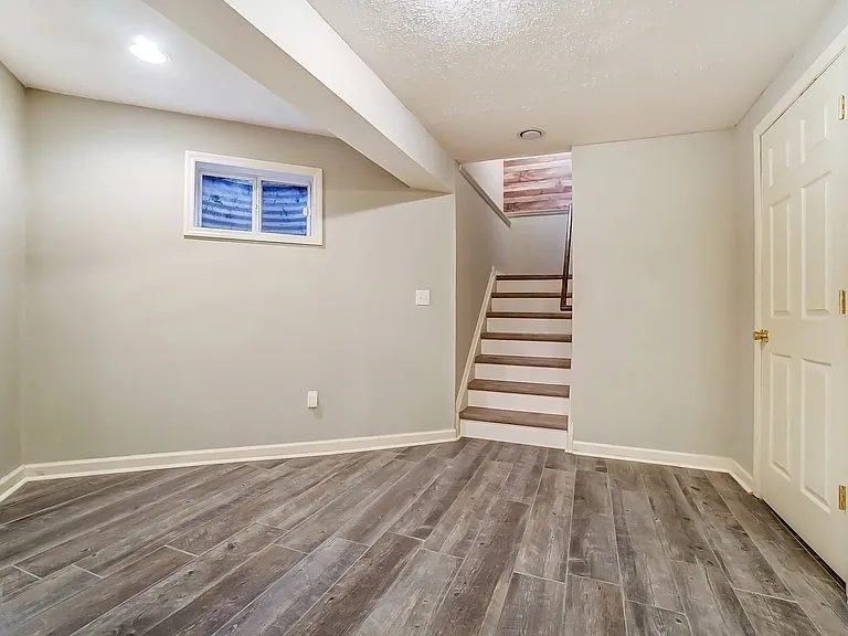 6721 Bedington Ln — Photo 41