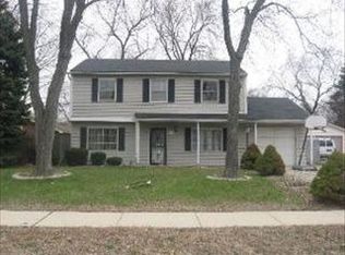 540 White Oak Rd, Bolingbrook, IL 60440