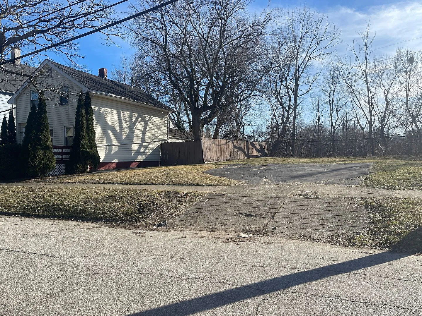 Detroit Shoreway / Wakefield Area - 3 Bedroom Single Family Home — Photo 3