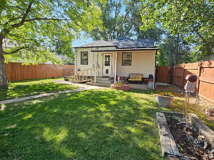 3 bed, 2.0 bath, 1670 sqft, $2,800 — Photo 4