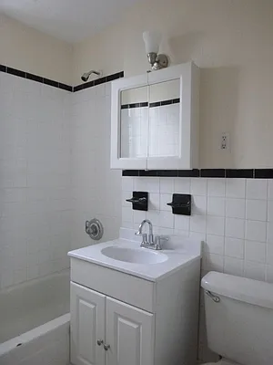 Rented by Bohemia Realty Group | media 6
