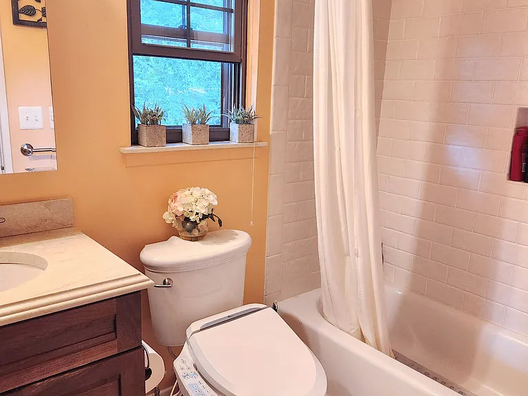 882 Randall Dr — Photo 25