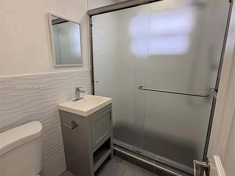 3237 SW 4th St #9 — Photo 9