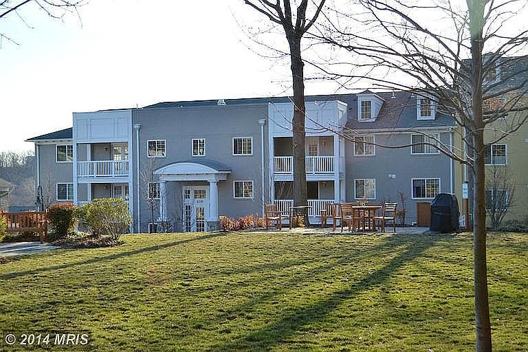 1st image of 4139 S Four Mile Run Dr Unit 301