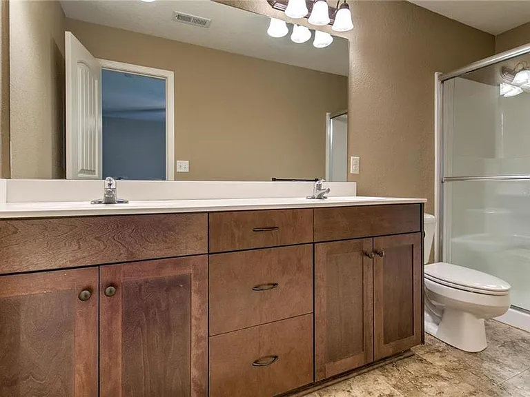 9415 N Lenox Ave — Photo 11