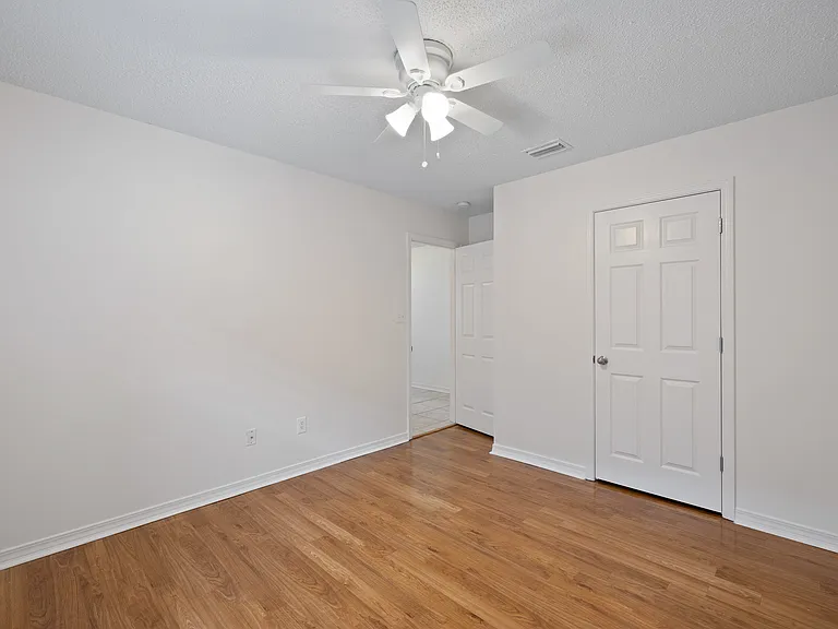 157 Cypress Ln — Photo 22