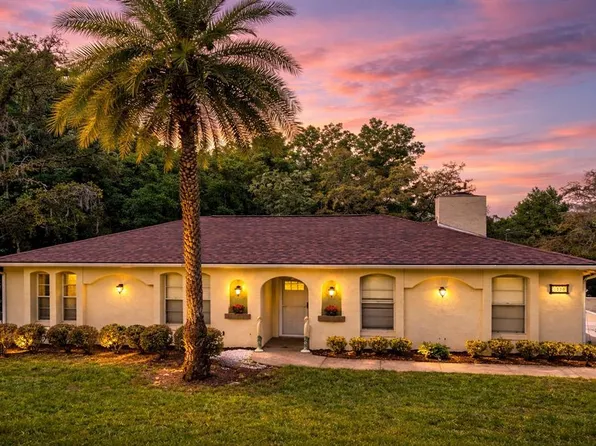 1220 Country Club Rd, Eustis, FL 32726