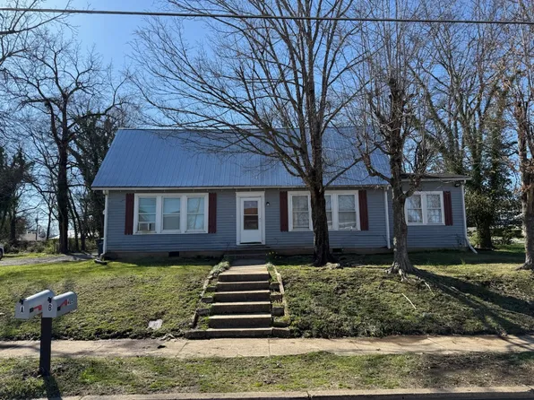 405 Hedgemont Ave, Fayetteville, TN 37334