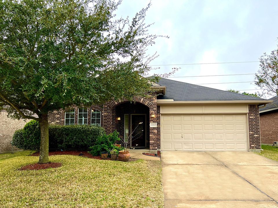 1st image of 11907 Golden Lodge Ln