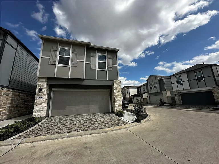 3121 Moontide Ln — Photo 2