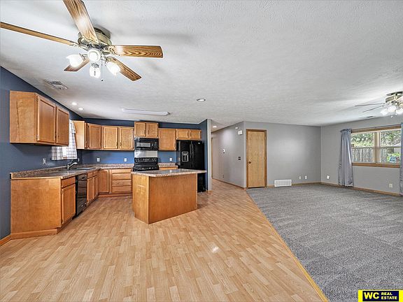 2nd image of 1905 8th Ave