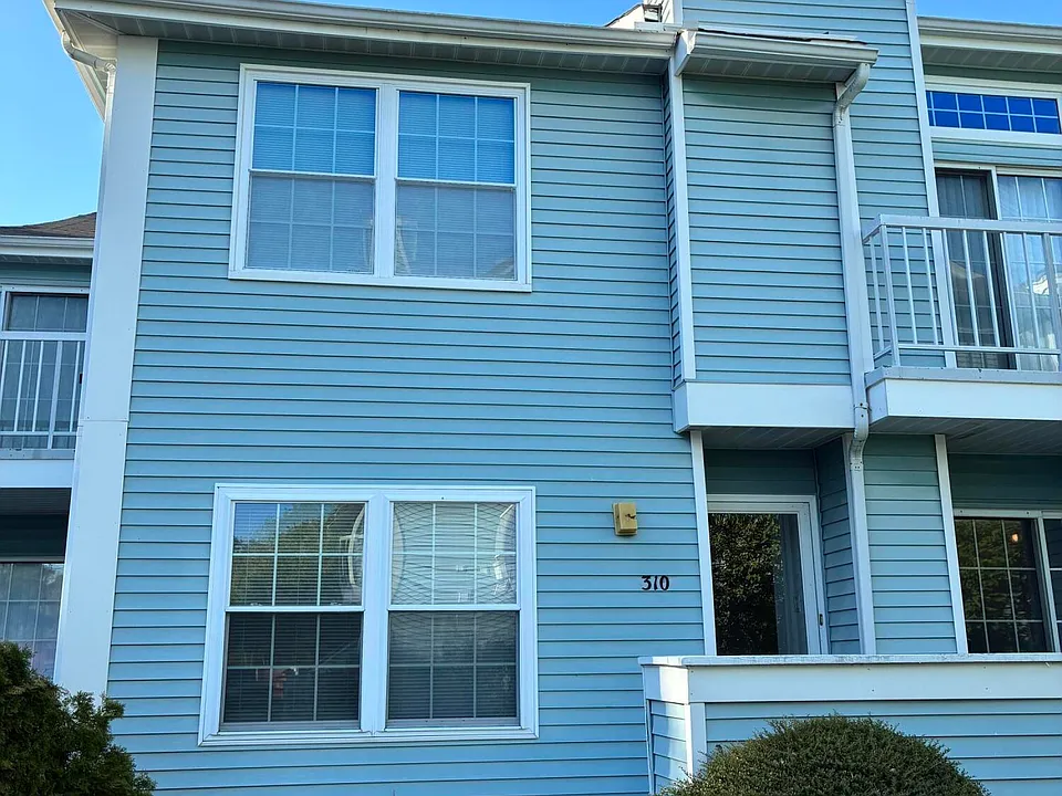 310 Heather Croft