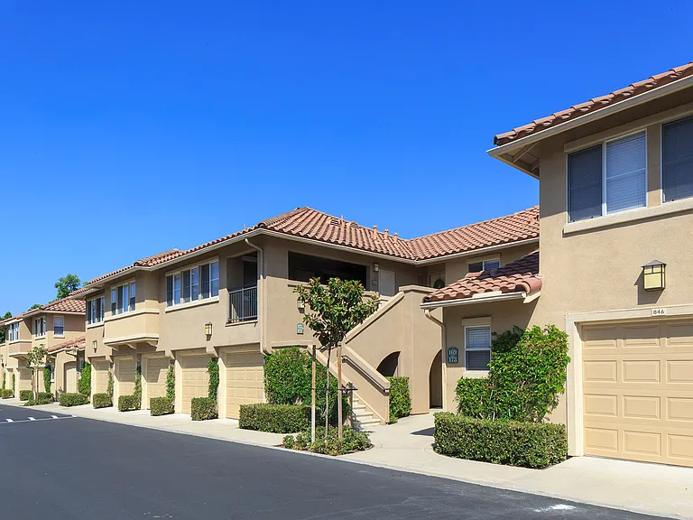 Rancho Santa Fe Apartment Homes — Photo 16