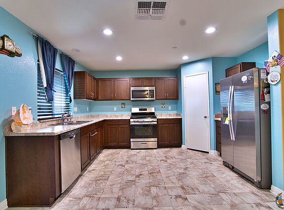 4th image of 2305 Baily Ray Ave