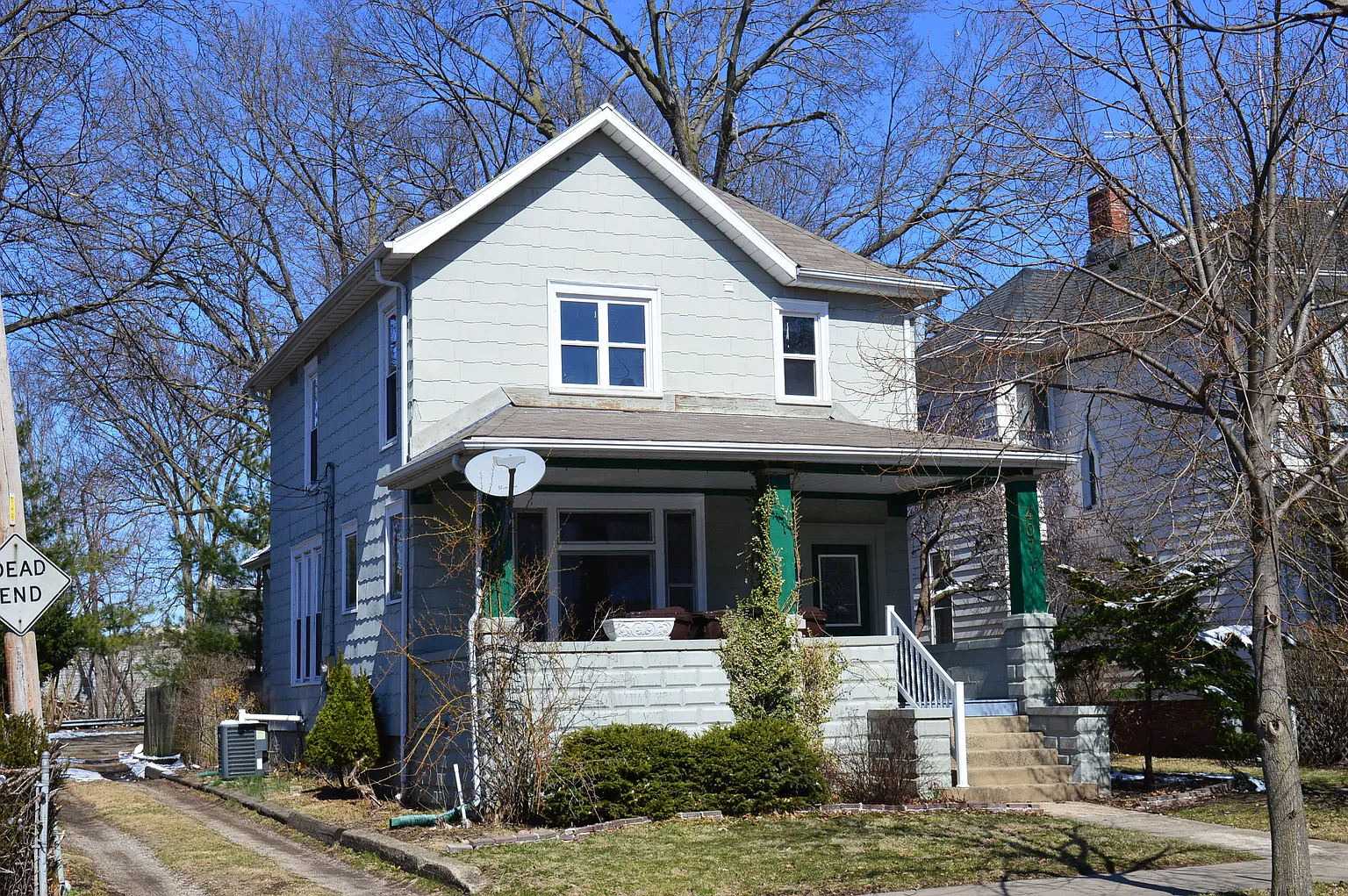 407 W Armstrong Ave photo 1