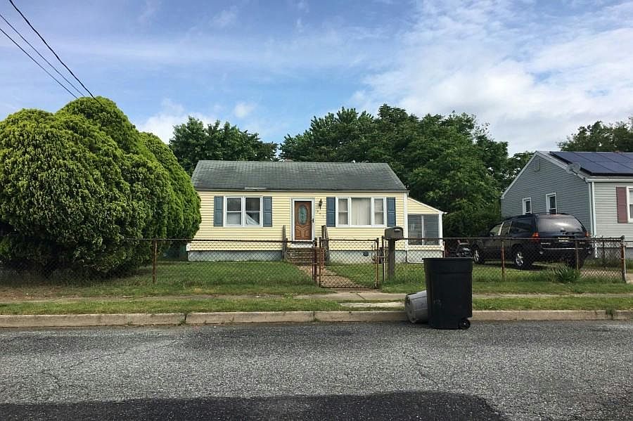 1st image of 441 Summit Ave