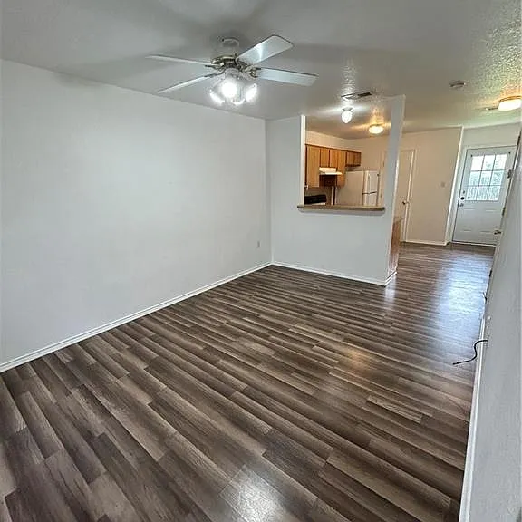 3805 Woodrow Dr #C — Photo 3
