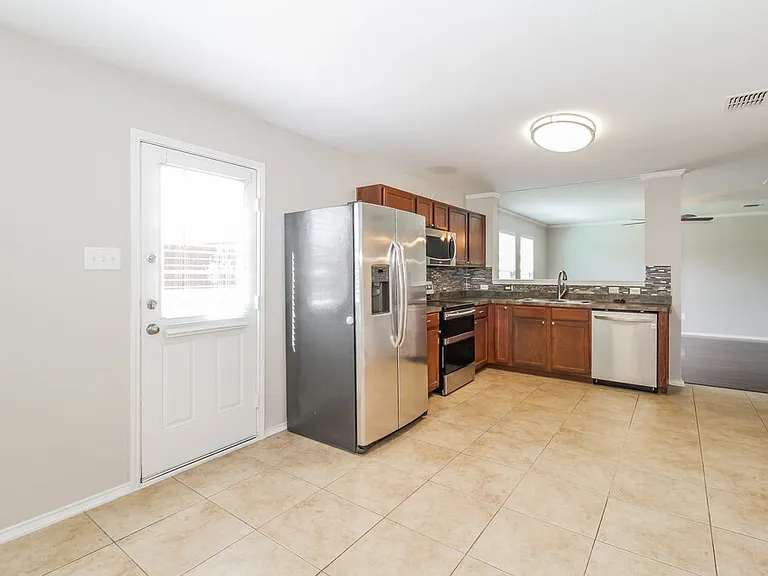 12529 Nicholas Pl — Photo 6