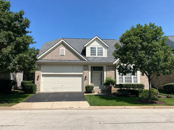 2069 Inverness Dr, Vernon Hills, IL 60061