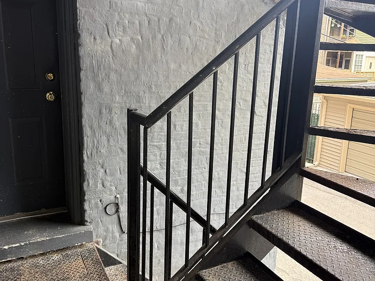 3410 W Carmen Ave #1B — Photo 9