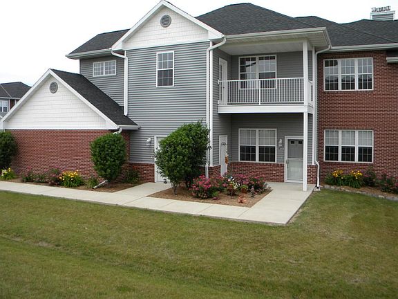 3rd image of 699 W Dekora St
