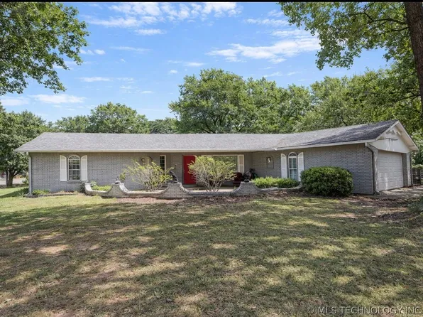 130 Acker Dr, Ada, OK 74820