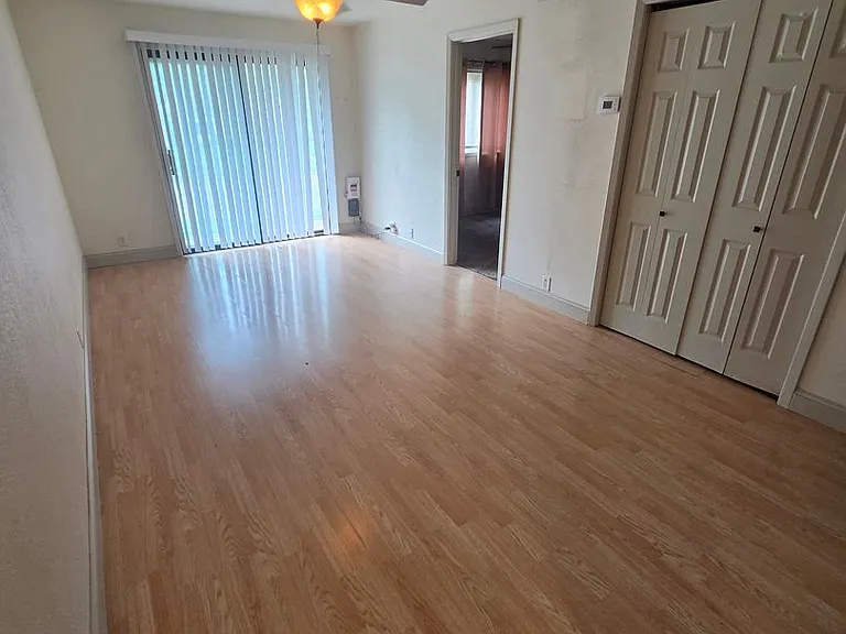 239 S Jefferson St #2 — Photo 3