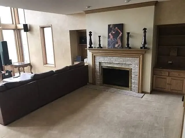 2601 Abbey Hill Dr — Photo 4