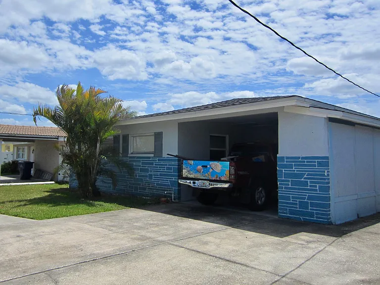 4512 Floramar Ter — Photo 2