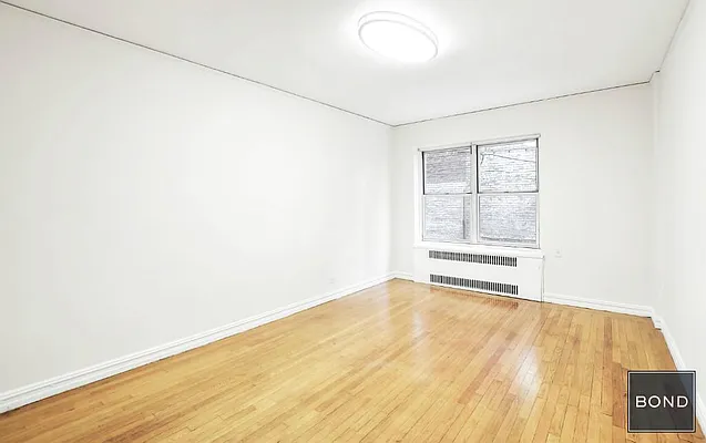 Rented by Bond New York | media 4