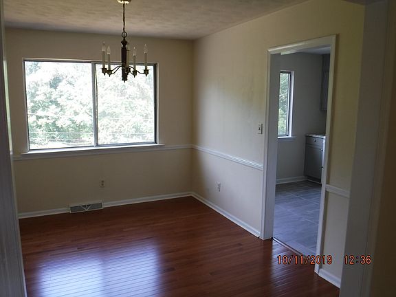 5th image of 817 Palmyra Dr