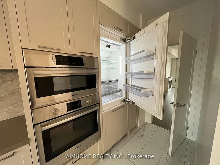 80 Village Pkwy — Photo 5