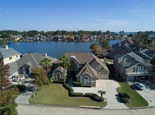 58 W Shore Dr, Montgomery, TX 77356