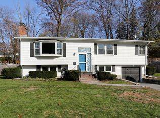 6 Gina Cir, Framingham, MA 01701