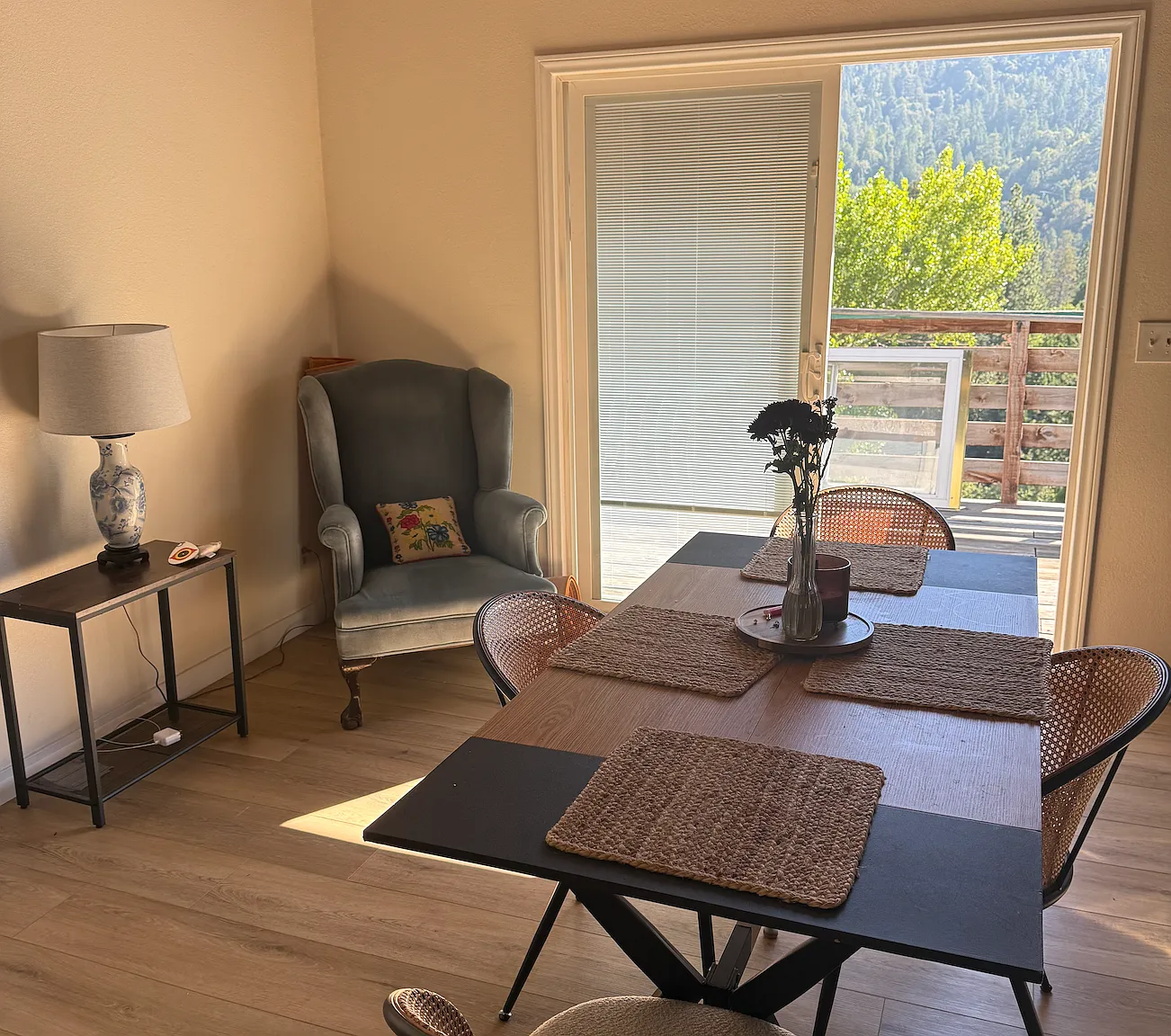 3 bed, 1400 sqft, $2,900 — Photo 2