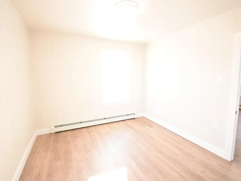 174 Main Rd #2 — Photo 11
