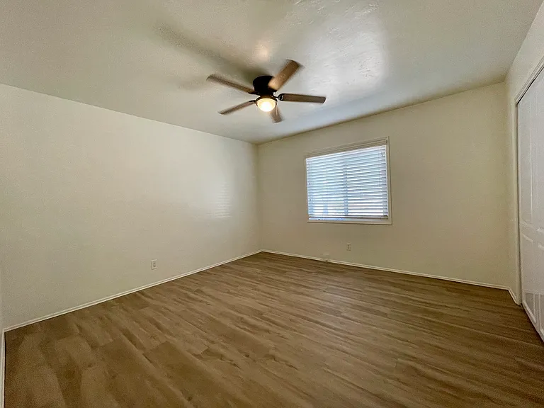 10244 Vista Camino — Photo 16