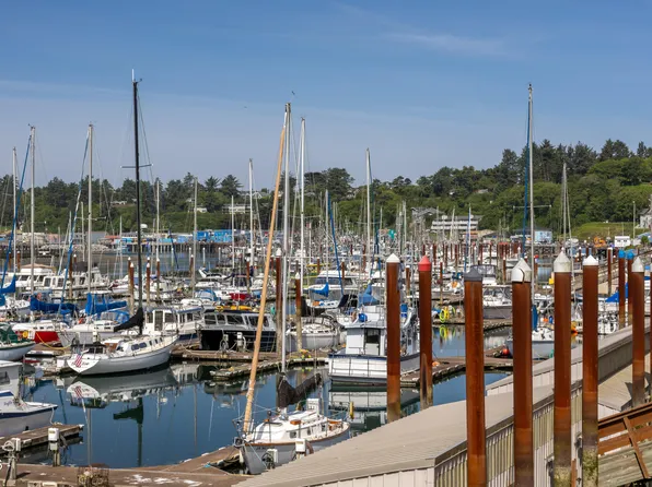 1000 SE Bay Blvd #G-10, Newport, OR 97365