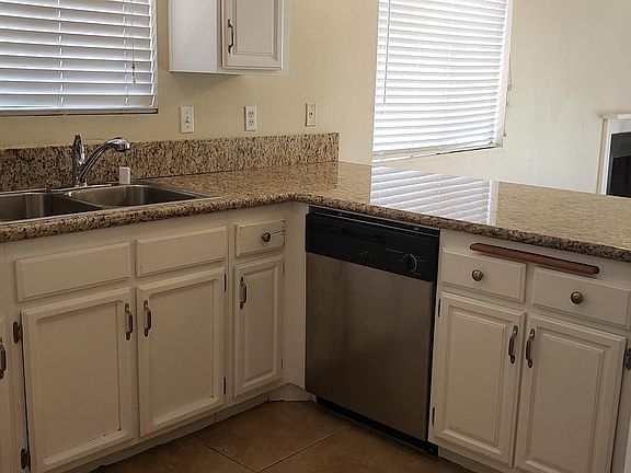 3rd image of 23111 Sonnet Dr