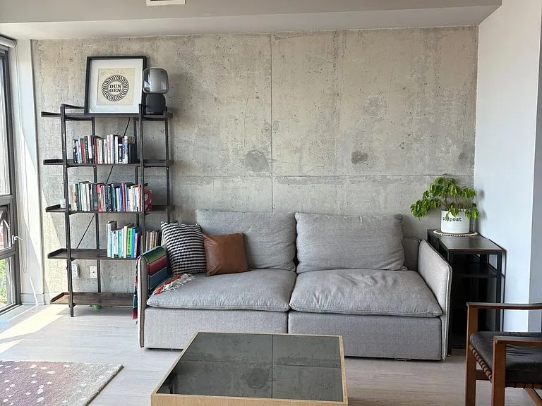 319 Carlaw Ave #803 — Photo 4