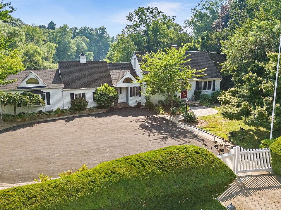 375 Lenox Road, Huntington Station, NY 11746 MLS 3567494 Zillow