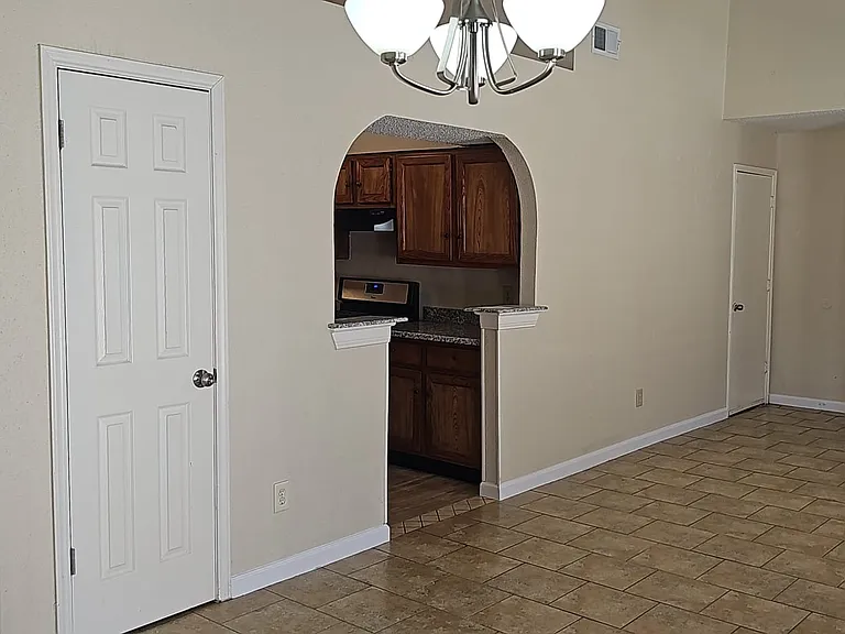 11614 Gullwood Dr — Photo 12