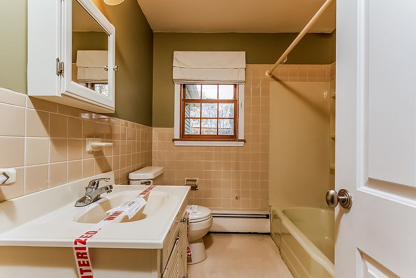 14 Moulton Rd, Hampton, NH 03842 Zillow