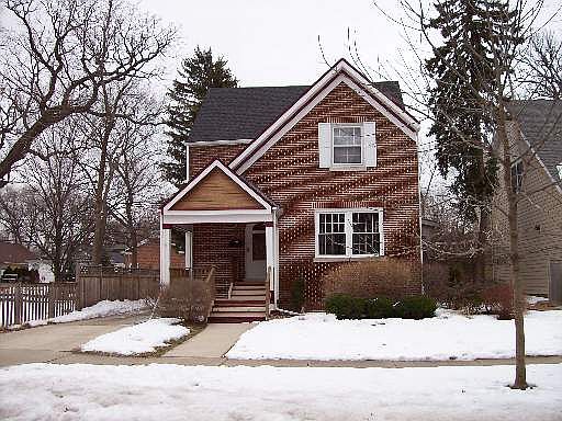 1st image of 4717 N Linscott Ave