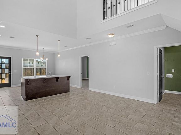 4th image of 107 Hamlet Ct